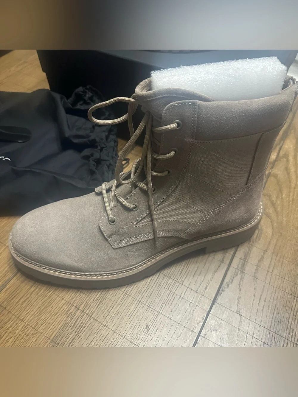 Men's Taupe Suede Lace-Up Combat Boots NIB Size 12 Saint Morta